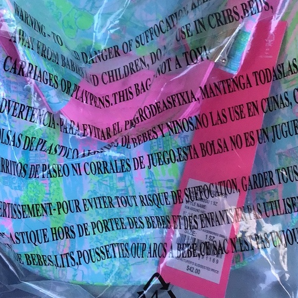 Lilly Pulitzer Philadelphia Run Round Hat 
NWT - Picture 3 of 3